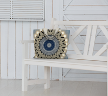 Load image into Gallery viewer, 'Planet Raven' Market Tote